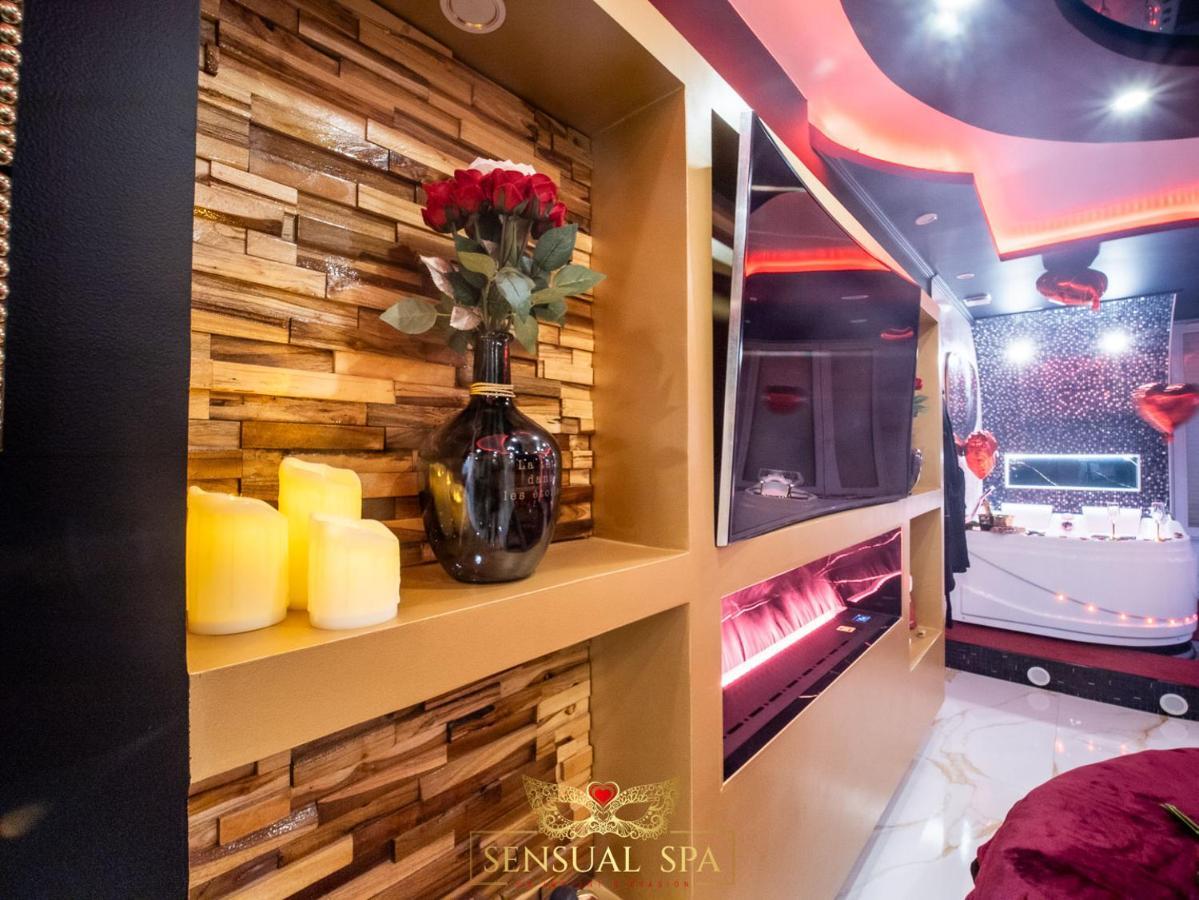Sensual Spa- Love Room Jacuzzi Hammam Terrasse ナンシー エクステリア 写真