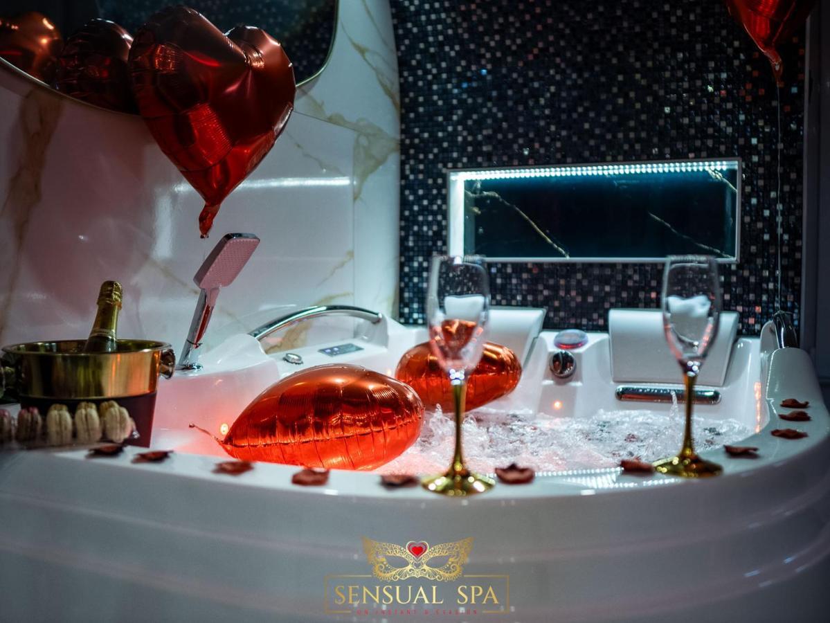 Sensual Spa- Love Room Jacuzzi Hammam Terrasse ナンシー エクステリア 写真