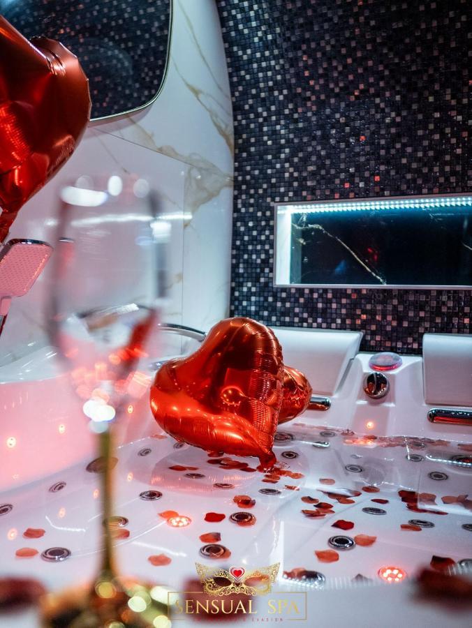 Sensual Spa- Love Room Jacuzzi Hammam Terrasse ナンシー エクステリア 写真