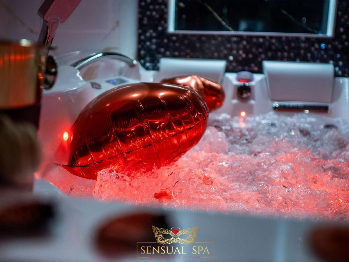Sensual Spa- Love Room Jacuzzi Hammam Terrasse ナンシー エクステリア 写真