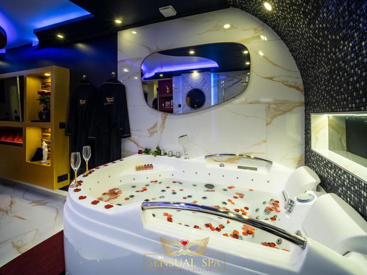 Sensual Spa- Love Room Jacuzzi Hammam Terrasse ナンシー エクステリア 写真